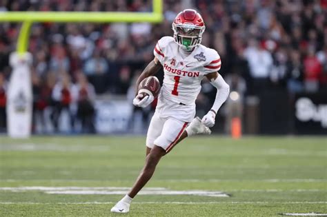 Tank dell draft profile. he Houston Texans made a strategic move in the 2023 NFL Draft, selecting wide receiver Nathaniel 'Tank' Dell with the 69th overall pick. Dell, a 23-year-old talent from the University of Houston ... 