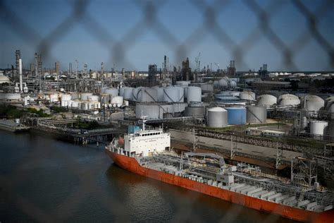 Tanker believed to hold sanctioned Iran oil begins to be offloaded near Texas despite Tehran threats