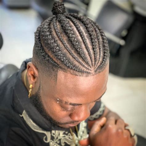 Fade with braids on top! Crispy lineup.Follow me on Instagram: @Mr.OutlinerEBook - https://payhip.com/b/Wvt2Trimmer Used: Wahl cordless detailer Products Use...