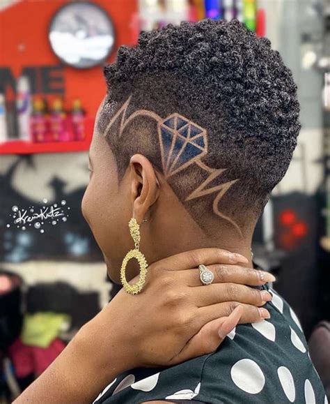 Tapered Mohawk | Cut By The HairBender | Afro Hai