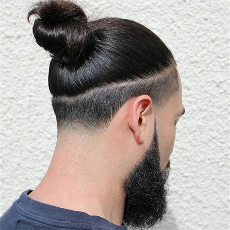 Taper fade con pelo largo. 14-dic-2022 - Explora el tablero de Fernando Sandoval "Taper Fade" en Pinterest. Ver más ideas sobre corte de pelo taper, pelo largo de hombre, cortes de pelo creativos. 