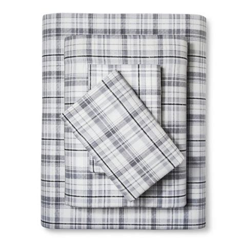 Target flannel sheets full. Highlights. Made with 100% Double Brushed Cotton Flannel. Set includes: 1 full fitted sheet (54" x 75" x 15" pocket), 1 full flat sheet (81" x 96"), 2 standard pillowcases (20" x 30") Wash before first use to allow slight shrinking to correct size. Contains no toxic or harmful chemicals. Bare Home flannel sheet sets are machine washable for ... 