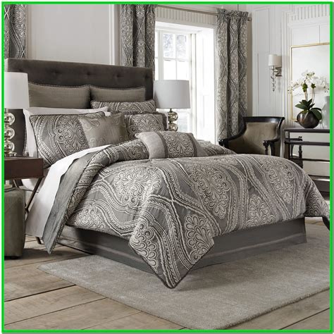 Target full bed set. A fresh pillow does wonders for your comfort levels. You need to change them out more often than you realize, even if they're machine washable. Shop Pottery Barn's soft, stylish bedding and bedding sets and create the ultimate retreat. Our collections include duvet covers, comforters, quilts, bed sheets & more. 