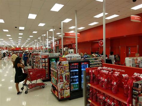 Target kissimmee. Unlocking Powerful Consumer Connections with Location | FSQ 