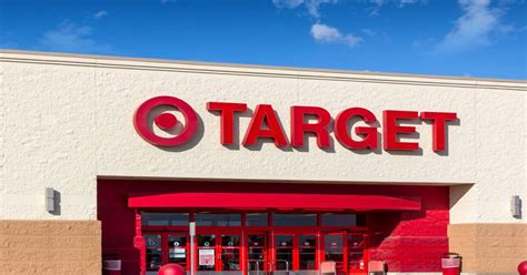 Target near m. 50 E North Ave. Villa Park, IL 60181-1244. Phone: (630) 833-7411. Get directions. Call store. Store map. Store Hours Open until 10:00pm. Wine, Beer & Spirits Available Opens at 10:00am. CVS pharmacy Opens at 11:00am. 