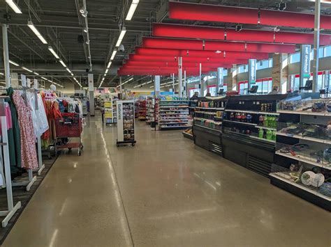 Oct 13, 2021 · Published: Oct. 13, 2021 at 10:41 AM PDT WOODMERE, Ohio (WOIO) -- Target is moving into the former Whole Foods location in Woodmere as a small-format store. Target stores are usually... 
