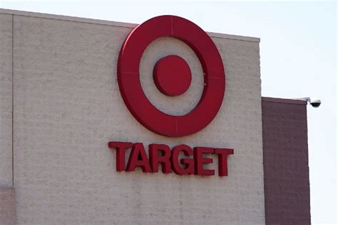Target wrestles with pullback in spending and theft that could cost the retailer $500M this year