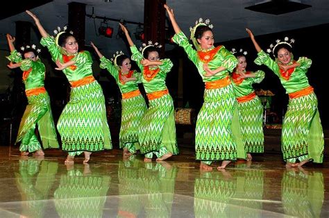 5 peninggalan sejarah di indonesia yang bercorak