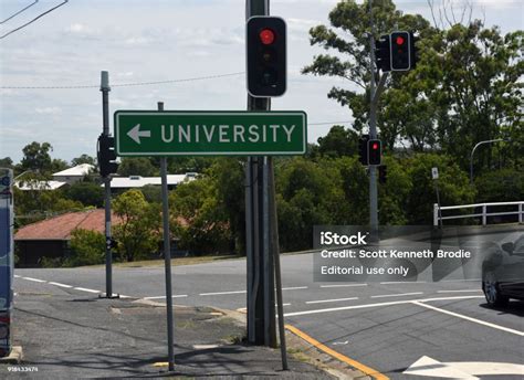 Taringa to University of Queensland - 3 ways to travel via