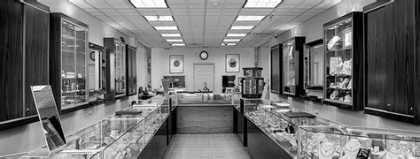Tarrytown jewelers. Tarrytown Jewelers in New York carries fine watches, including Patek Philippe Watches, for men and women. Purchase fine watches in NY storefront or online. 