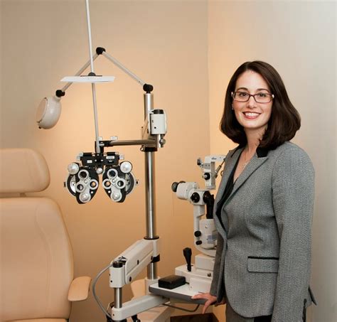 Taryn Denise Gonthier - Optometrist in Manchester, CT