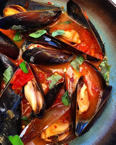 TasteFood: Cooling off with spicy mussels