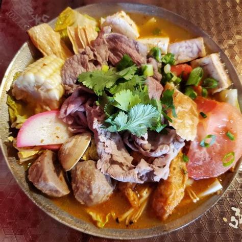 It's easy as 1, 2, & 3! Choose your pot, pick a spice level, and order today! #8 Thai Flavor Hot Soup - Taiwanese cabbage, pork slices, taro stem, enoki mushroom, brown beech mushroom, vermicelli,...