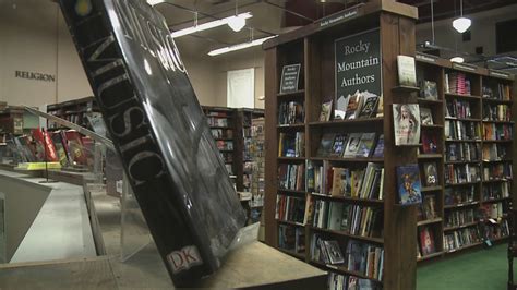 Tattered Cover bookstore files for bankruptcy, to close 3 stores