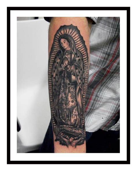 Jun 24, 2023 · Al tatuarse la imagen de la Virgen de Guadalupe, algunas personas buscan afirmar y celebrar su identidad y su herencia mexicana. Asimismo, la Virgen de Guadalupe también es un símbolo de la resistencia y la fortaleza. En el contexto de las luchas sociales y políticas, su imagen ha sido utilizada para representar la resistencia, la ... . Tatuajes de la virgen de guadalupe