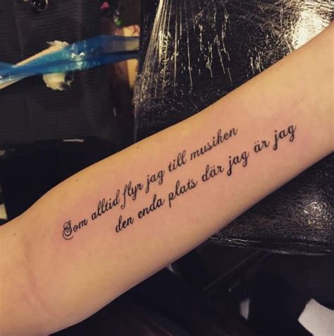 Tatuering text