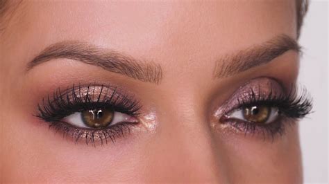 Taupe eyeshadow. Things To Know About Taupe eyeshadow. 