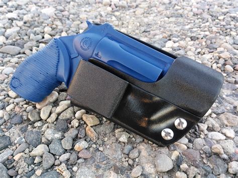 I just received my holster for my Taurus Judge Public Defender. First if you have a poly Judge, this doesn't fit. Second it shows magazine holders, even though this is a revolver it should have come with an equal holder for extra ammo, like the Galco does. Third, this is a very light rig for a heavy revolver.