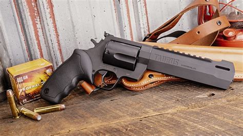 The Taurus Raging Hunter™ is a 44 Magnum, 6-shot revolver. Its 