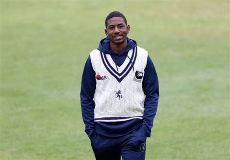 Tawanda Muyeye commits to Kent until 2025 The Cricketer