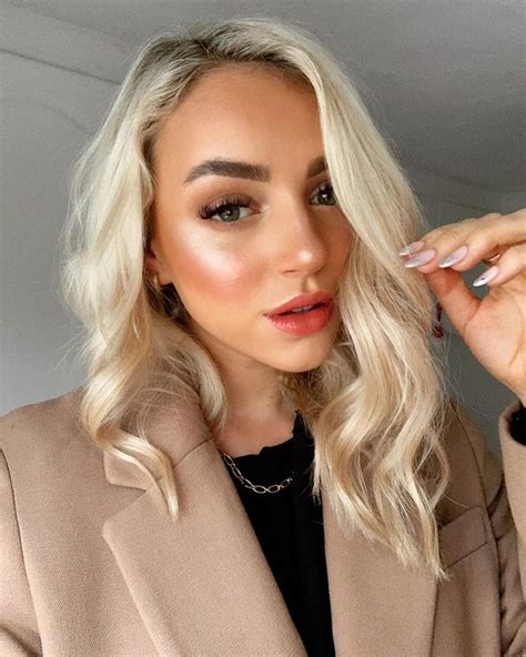 Taylor Amelia Instagram Harbin