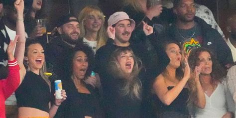 Taylor Swift Survives a New York Jets Game WSJ