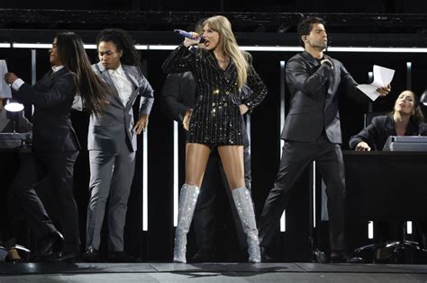 Taylor Swift breaks curfew for second night in a row at Levi’s Stadium