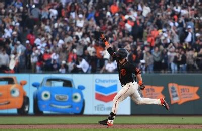Taylor Swift-themed SF Giants game brings out all the hits