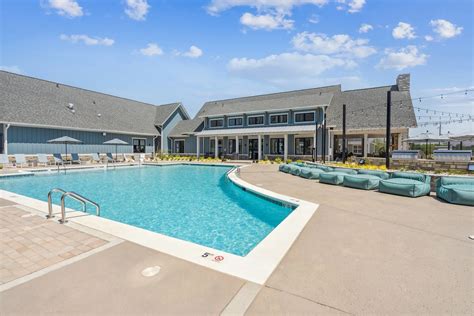 See all available apartments for rent at Lemmond Farm in Charlotte, NC. Lemmond Farm has rental units ranging from 739-1364 sq ft starting at $1303.. 