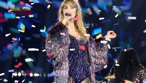 Taylor swift's eras tour. Things To Know About Taylor swift's eras tour. 