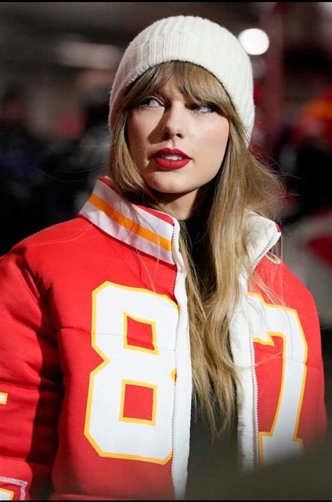 Taylor swift 2024 miami. Taylor Swift in Kansas City, Missouri on Jan. 13, 2024. Photo: For Taylor Swift, cheering on her boyfriend Travis Kelce never goes out of style — even when it's below zero degrees outside. On ... 