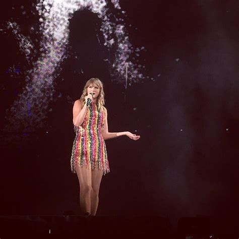 Taylor Swift is reminding fans to not throw things onto the stage at her shows.. At least one object made its way toward Swift in Buenos Aires, Argentina, Sunday night (Nov. 12) while she was .... 