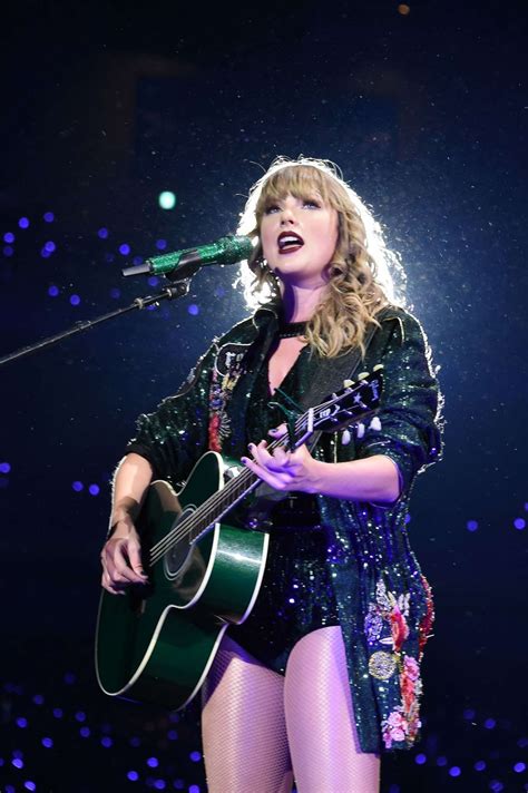 Taylor swift concert tokyo. In October 2012, Taylor Swift released Red, her fourth studio album. Nominated for numerous awards, the seven-times platinum-certified album was something of a transitional moment ... 