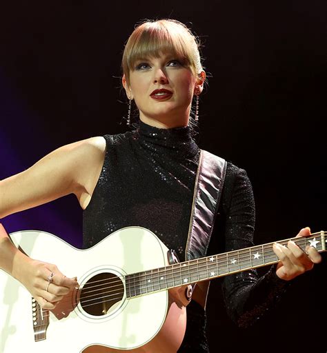 Oct 18, 2023 · For Swift’s first Eras Tour date at the State Farm Stadium in Glendale, Arizona, on March 17, 2023, she performed “Mirrorball” from Folklore as her mystery song. See Taylor Swift’s full ... . 