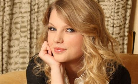 Back in 2008, then-18-year-old Taylor Swift released Fearless, her history-making and Grammy-winning sophomore album. Thanks to the album’s country-pop hits, like “Love Story” and .... 