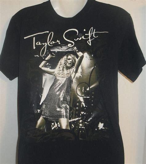 Taylor swift fearless tour shirt. Taylor Swift kicked off the Eras Tour with a bang, bringing the Lover era back to life in style. The stage was set on fire as she wore a special iridescent pink and blue bodysuit … 