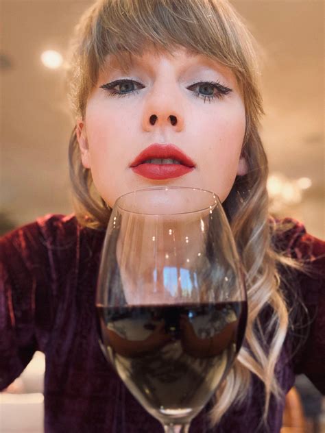 December 30, 2018: Taylor Swift spends tim