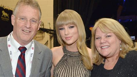 Taylor swift parents