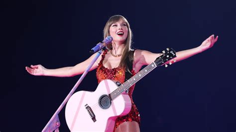 Taylor swift paris eras tour. The Eras Tour. Taylor Swift's Eras Tour kicks off in two weeks and we have everything you need to know! Take a look at the stage, complete our checklist, and get to know the … 