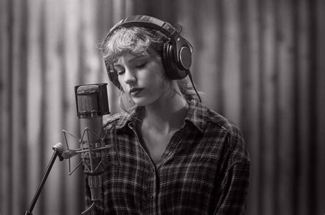 Taylor swift producing. 23 Aug 2019 ... Lover marks Swift's first album since Red that doesn't feature production from Max Martin. In his stead, Joel Little (who co-produced Lorde's ... 