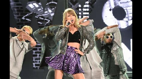 Taylor Swift Kicks Off Pride Month with Speech at Chicago Concert: 'This Is a Safe Space for You' Niall Horan Announces The Show Live on Tour 2024 — His First Headline Run in 6 Years: See the Dates. 