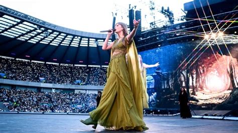 T Taylor Swift ’s The Eras Tour is poised to become the highest-grossing global tour of all time, according to Billboard ’s estimates. While no official numbers have been reported yet, Swift ...