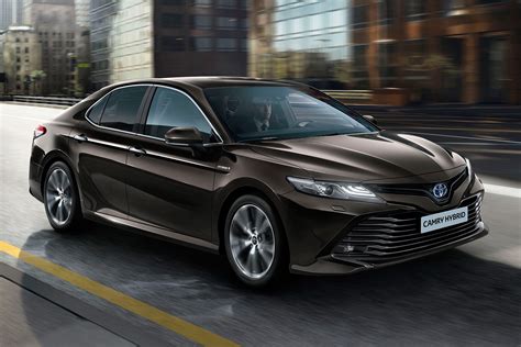 Tayota camry. The average Toyota Camry costs about $19,886.31. The average price has decreased by -3.9% since last year. The 9267 for sale on CarGurus range from $1,000 to $333,333 in price. How many Toyota Camry vehicles have no reported accidents or damage? 6252 out of 9267 for sale have no reported accidents or damage. 