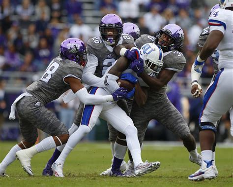 TCU are 4-2 ATS in their last 6 games against Kansas. TCU are 1-10 SU in their last 11 games against Kansas. TCU are 1-7 SU in their last 8 games on the road. TCU are 0-12 SU in their last 12 games when playing on the road against Kansas. The total has gone OVER in 4 of TCU's last 6 games against an opponent in the Big 12 conference.