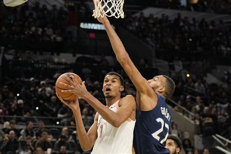 Teams aren’t even bothering to attack Rudy Gobert, Timberwolves at the rim