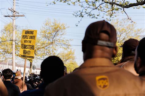 Teamsters will likely authorize a UPS strike Friday