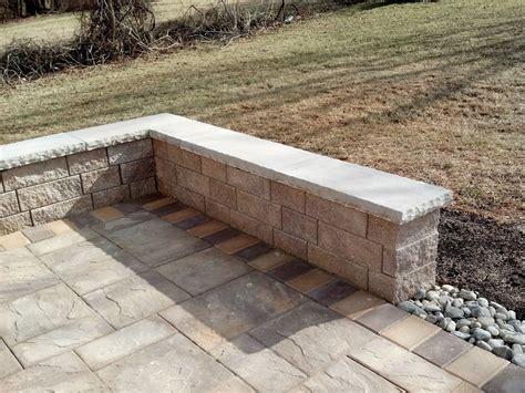 Techo block. Description. Go bold or go home with the Aberdeen patio slab. Massive and luxurious, this slab’s sizes are packaged separately for full flexibility in your backyard design. Versatile in style, the Aberdeen slab can look traditional by installing it in modular patterns, integrating all its sizes. You can also achieve a modern look by having it ... 