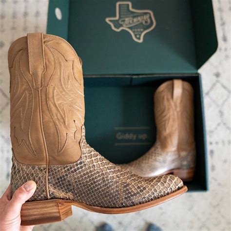  Tecovas offers beautiful, handmade Western wear & cowboy boots sold directly to you at honest prices. Free shipping, returns, & exchanges. . 