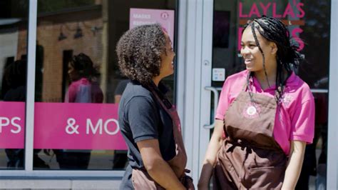 Teenager built small, family bakery business to help homeless