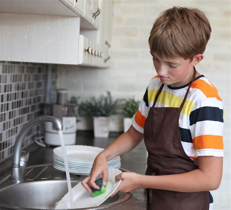 Teenagers and Chores: Guidelines for Parents - NASP Center